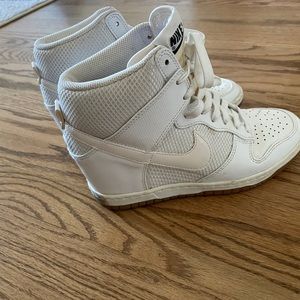 Women’s Nike Dunk High Size 6.5